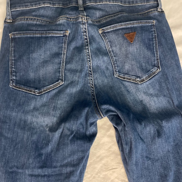 Guess Sexy Curve Ripped Leg Mid Rise Skinny Jeans Size 29(8) - Picture 4 of 15